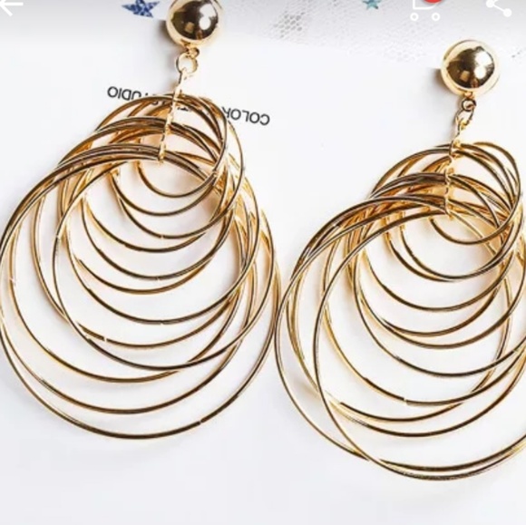 *Jamie* Hoopy earrings - Picture 4 of 5